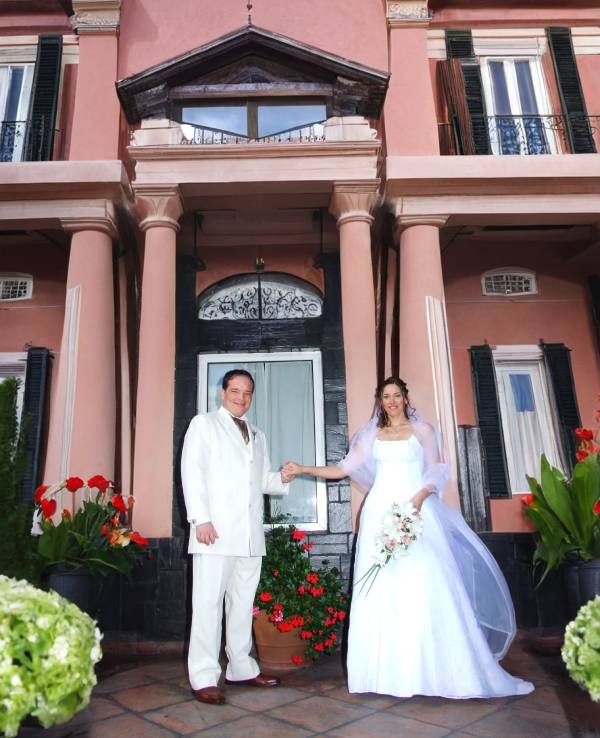 Novios foto en exteriores