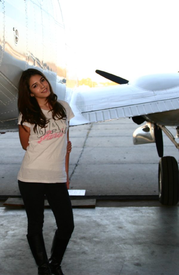 Fotos 15 años Luz 5 Sesión fotográfica de 15 años con estilo aeronáutico.